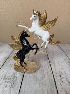 Hamilton Collection Love Soars Eternal Wings Of Love Double Unicorn Figurine